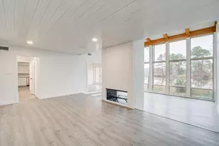 417 Brook Hollow Dr, Conroe, TX 77385 - Photo 5