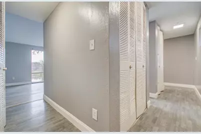 417 Brook Hollow Drive, Conroe, TX 77385 - Photo 19