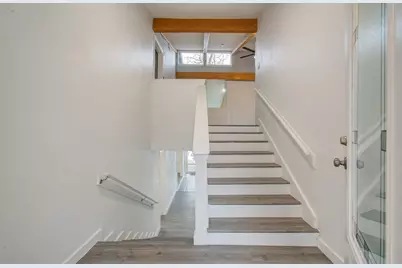 417 Brook Hollow Drive, Conroe, TX 77385 - Photo 3