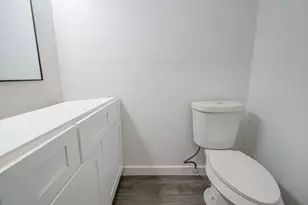 417 Brook Hollow Dr, Conroe, TX 77385 - Photo 11