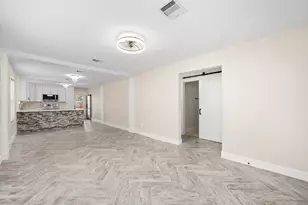 803 E 29th St, Houston, TX 77009 - Photo 15