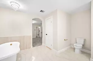 803 E 29th St, Houston, TX 77009 - Photo 25