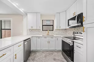 803 E 29th St, Houston, TX 77009 - Photo 13