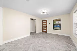 803 E 29th St, Houston, TX 77009 - Photo 7