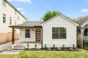 803 E 29th St, Houston, TX 77009 - Photo 1
