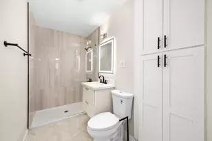 803 E 29th St, Houston, TX 77009 - Photo 19