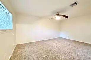 5470 Ariel St, Houston, TX 77096 - Photo 15