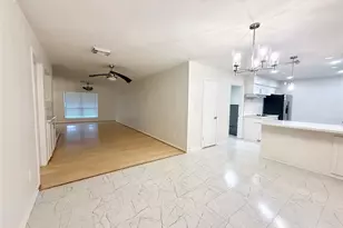 5470 Ariel St, Houston, TX 77096 - Photo 5