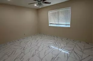 9443 Sutter Park Ln, Houston, TX 77086 - Photo 13