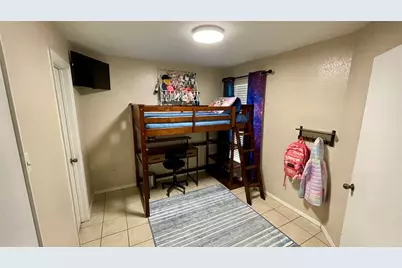 132 Cotton Drive, Lake Jackson, TX 77566 - Photo 9