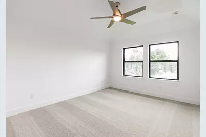 9703 Kingslake Court, Missouri City, TX 77459 - Photo 39