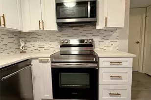 18515 Egret Bay Blvd, Webster, TX 77058 - Photo 3