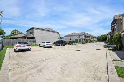 1819 Agoura Hills Drive, Houston, TX 77080 - Photo 31