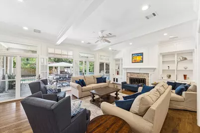 223 Heritage Oaks Lane, Houston, TX 77024 - Photo 17