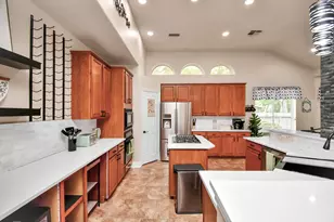 7 New Dawn Pl, Conroe, TX 77385 - Photo 13