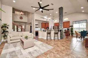 7 New Dawn Pl, Conroe, TX 77385 - Photo 9