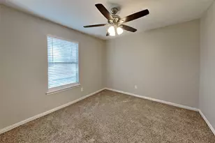 12119 Oakcroft Dr, Houston, TX 77070 - Photo 11