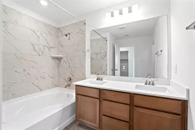 1709 Vista Luna Drive, Texas City, TX 77591 - Photo 15