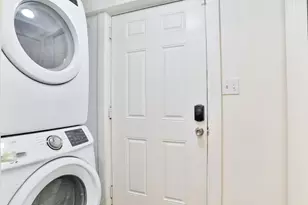 2424 38th St, Galveston, TX 77550 - Photo 23