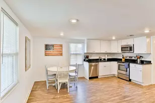 2424 38th St, Galveston, TX 77550 - Photo 15