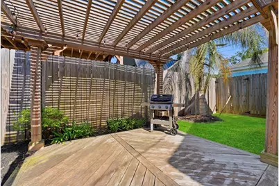 2523 Avenue M, Galveston, TX 77550 - Photo 21