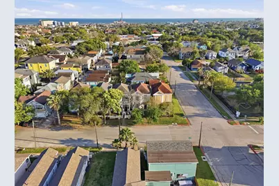 2523 Avenue M, Galveston, TX 77550 - Photo 23