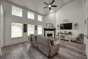 3215 Canterbury Ln, Montgomery, TX 77356 - Photo 9