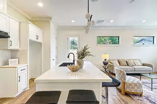 5819 Outer Banks St, Houston, TX 77091 - Photo 7