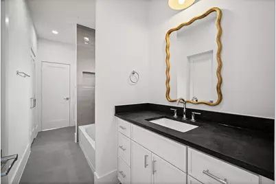 806 Milwaukee Street, Houston, TX 77009 - Photo 27