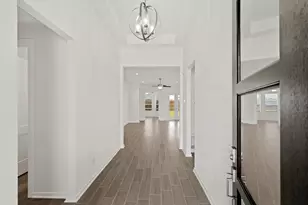 18056 Brennie Bird Ln, Conroe, TX 77302 - Photo 3