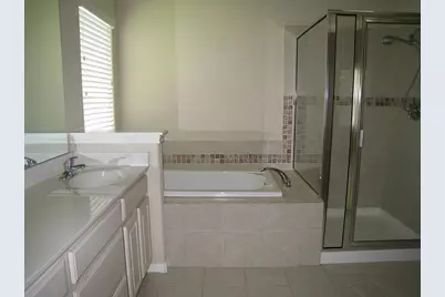 93 Paradise Valley, Conroe, TX 77304 - Photo 9