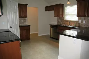 93 Paradise Valley, Conroe, TX 77304 - Photo 5