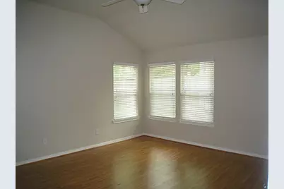 93 Paradise Valley, Conroe, TX 77304 - Photo 7