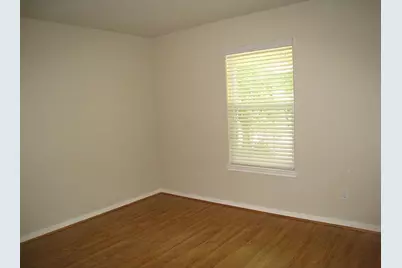 93 Paradise Valley, Conroe, TX 77304 - Photo 11