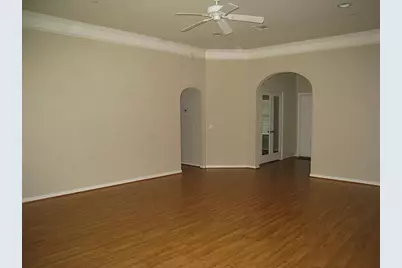 93 Paradise Valley, Conroe, TX 77304 - Photo 3