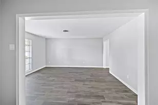 9003 Bintliff Dr, Houston, TX 77074 - Photo 27