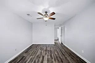 9003 Bintliff Dr, Houston, TX 77074 - Photo 17