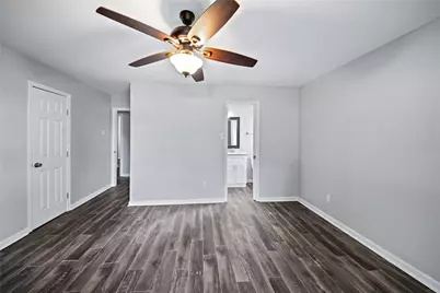 9003 Bintliff Drive, Houston, TX 77074 - Photo 15