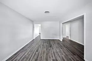 9003 Bintliff Dr, Houston, TX 77074 - Photo 19