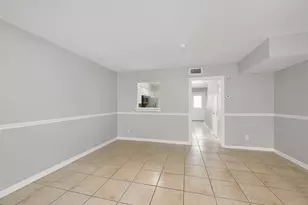 5204 Arboles Dr, Houston, TX 77035 - Photo 9