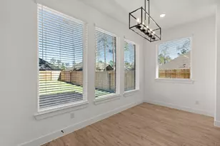 30902 Pigeon Vly Dr, Waller, TX 77484 - Photo 11