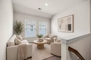 219 Club Crest Ln, Houston, TX 77009 - Photo 17