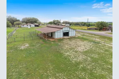 119 Fm 1891, Shiner, TX 77984 - Photo 17