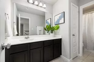 202 San Saba Dr, Mont Belvieu, TX 77523 - Photo 29