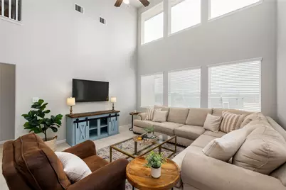 202 San Saba Dr, Mont Belvieu, TX 77523 - Photo 15