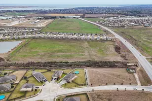 202 San Saba Dr, Mont Belvieu, TX 77523 - Photo 39