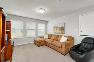 202 San Saba Dr, Mont Belvieu, TX 77523 - Photo 25