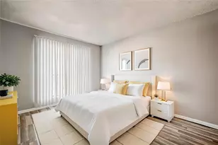 2818 S Bartell Dr, Houston, TX 77054 - Photo 1