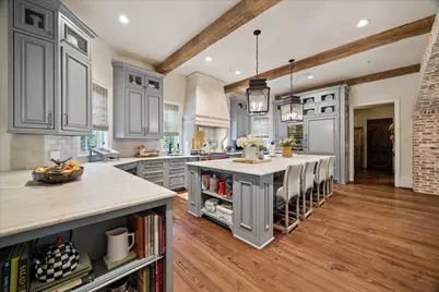 724 W Friar Tuck Lane, Houston, TX 77024 - Photo 11