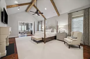 724 W Friar Tuck Ln, Houston, TX 77024 - Photo 21